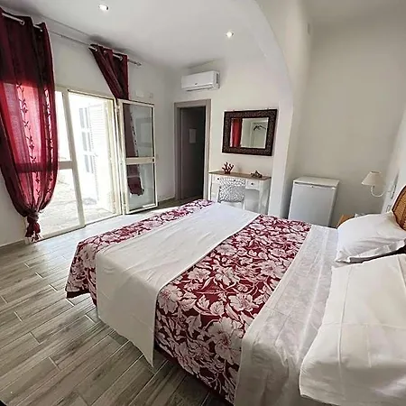 Hotel Dieci Maggio 3*