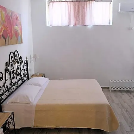 Dieci Maggio Hotel Ponza