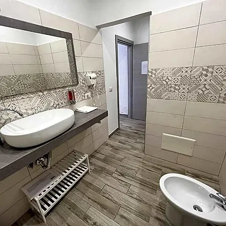 Hotel Dieci Maggio 3*