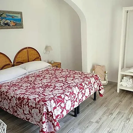 Dieci Maggio Hotel 3*