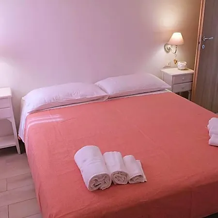 Dieci Maggio Hotel 3*